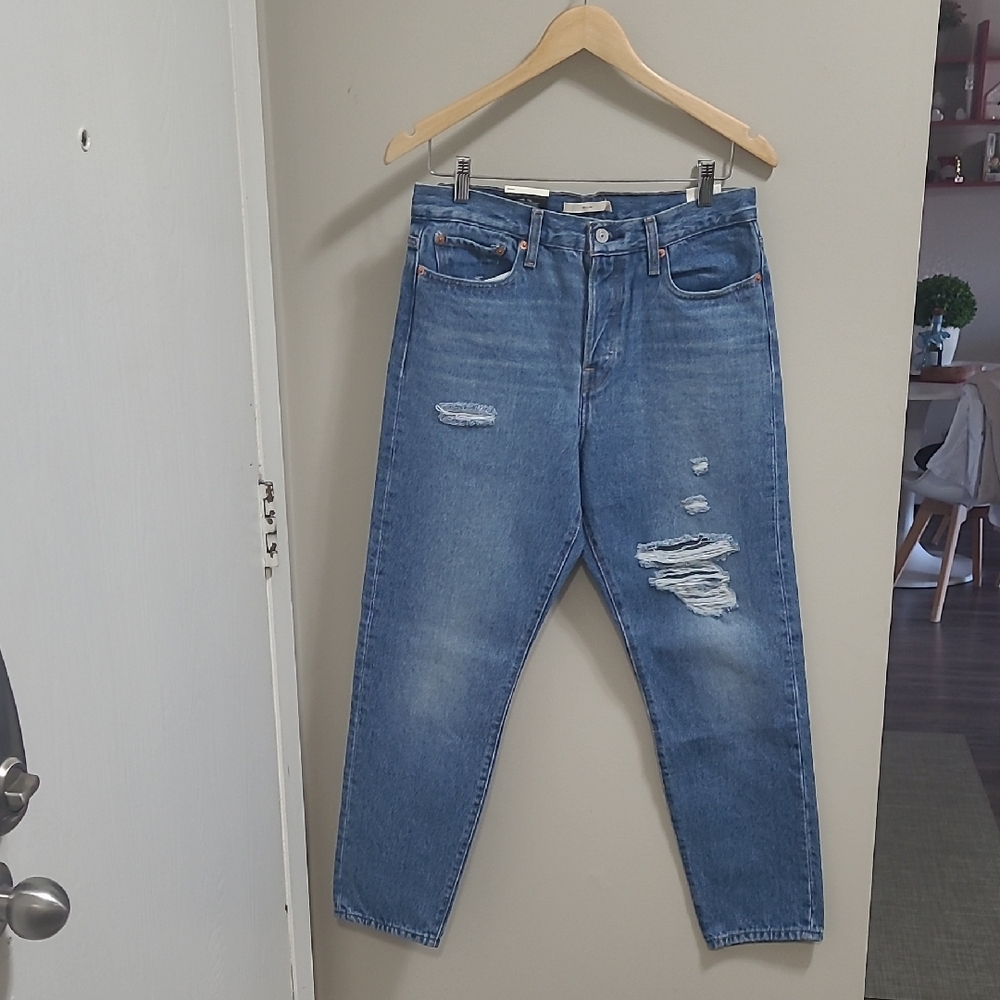 Levi's Wedgie Fit High-Rise Distressed Jeans – Size 29